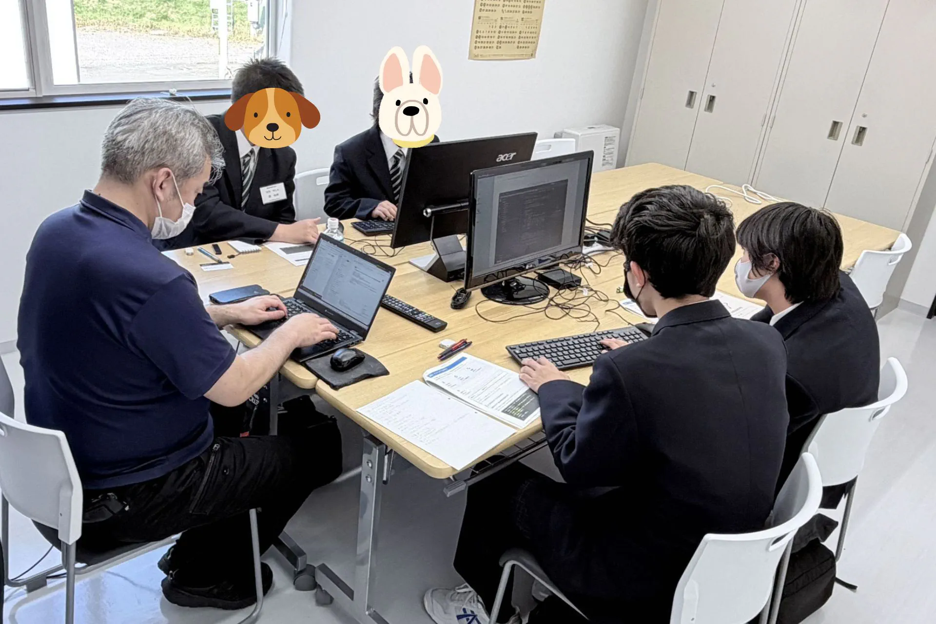 鹿追高校の生徒を受け入れ、Webアプリ制作のインターンシップを実施しました
